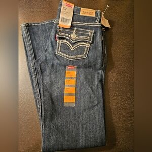 Levi's Bootcut Jeans 8 REG NWT Dark Wash